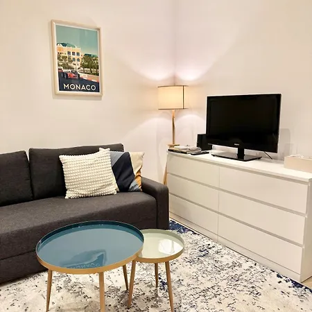 3 Star Near Mc Train Station 3rd Floor Appartement
