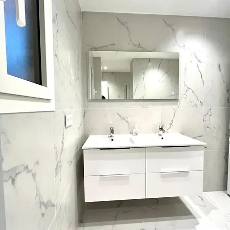 3 Star Near Mc Train Station 3rd Floor Appartement Beausoleil