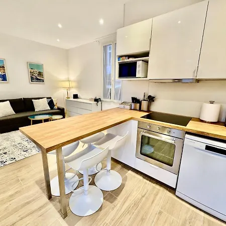 Appartement 3 Star Near Mc Train Station 3rd Floor *